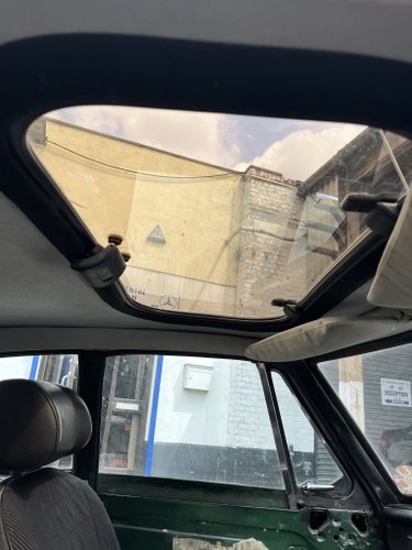 NO RESERVE - 1975 MGB GT Jubilee Edition Restoration Project In vendita (immagine 58 di 132)