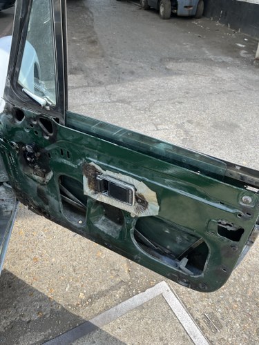 NO RESERVE - 1975 MGB GT Jubilee Edition Restoration Project In vendita (immagine 21 di 132)
