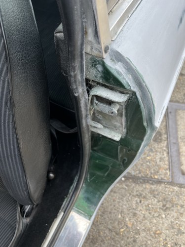 NO RESERVE - 1975 MGB GT Jubilee Edition Restoration Project In vendita (immagine 46 di 132)