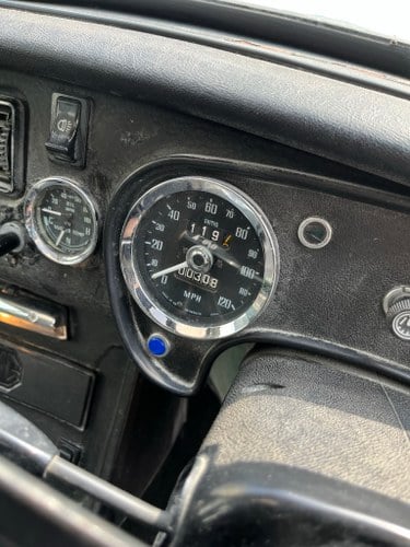 NO RESERVE - 1975 MGB GT Jubilee Edition Restoration Project In vendita (immagine 17 di 132)