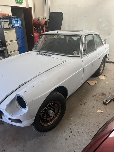 NO RESERVE - 1975 MGB GT Jubilee Edition Restoration Project In vendita (immagine 3 di 132)