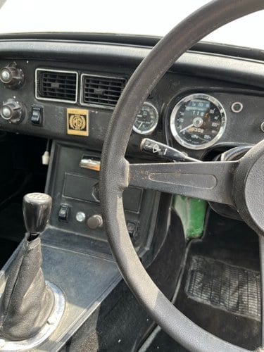 NO RESERVE - 1975 MGB GT Jubilee Edition Restoration Project In vendita (immagine 15 di 132)