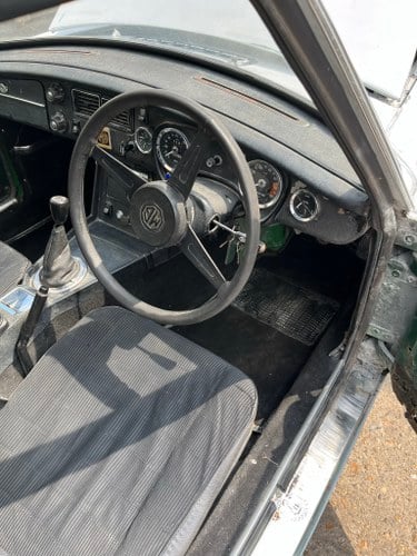 NO RESERVE - 1975 MGB GT Jubilee Edition Restoration Project In vendita (immagine 14 di 132)