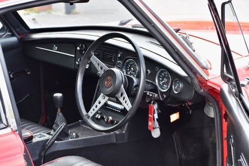 1975 MGB GT V8 à vendre (picture 28 of 237)