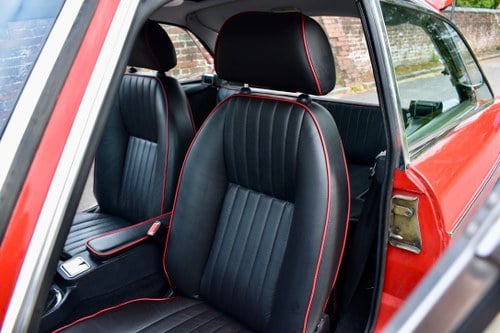 1975 MGB GT V8 à vendre (picture 54 of 237)