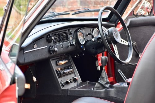 1975 MGB GT V8 à vendre (picture 27 of 237)