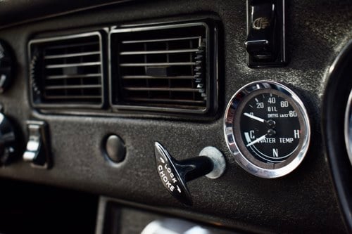 1975 MGB GT V8 à vendre (picture 56 of 237)