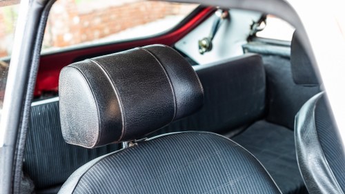 1970 MG B GT For Sale (picture 40 of 173)