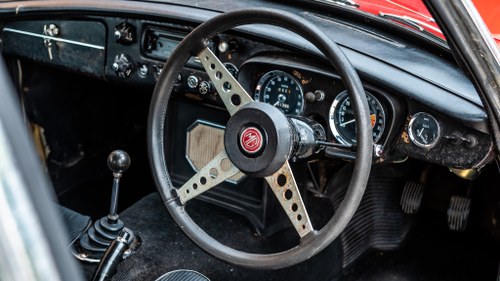 1970 MG B GT For Sale (picture 14 of 173)