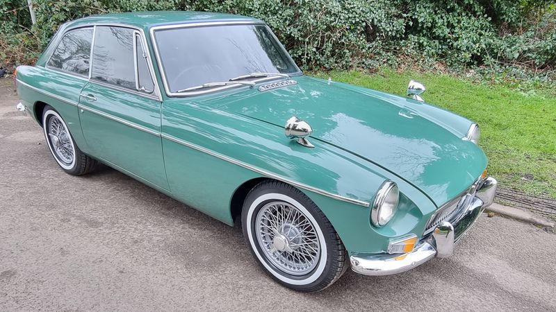 1971 MGB GT For Sale (picture 1 of 104)