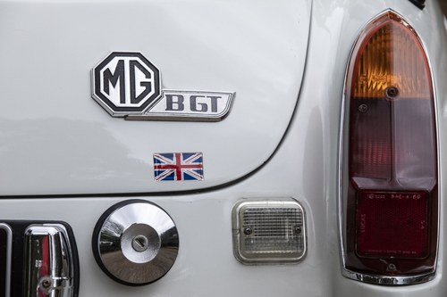 1977 MGB GT Martini Racing Tribute For Sale (picture 52 of 108)