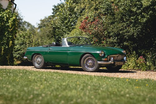1965 MG B Roadster Te koop (foto 11 van 176)