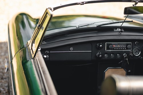 1965 MG B Roadster Te koop (foto 43 van 176)