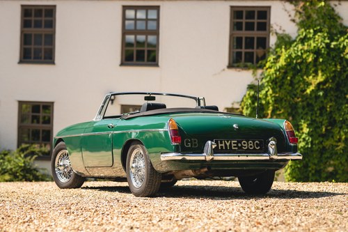 1965 MG B Roadster Te koop (foto 12 van 176)