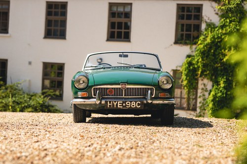 1965 MG B Roadster Te koop (foto 10 van 176)