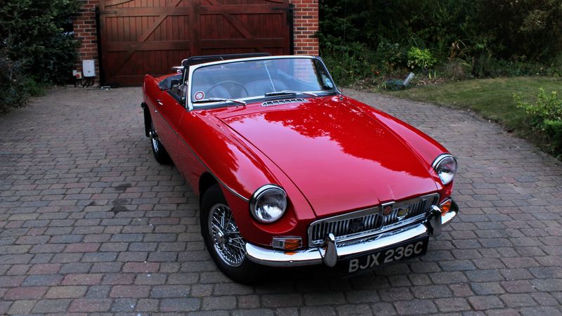 1965 MGB Roadster For Sale (picture 1 of 120)