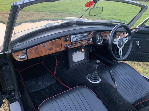 1970 MGB Roadster In vendita (immagine 18 di 85)