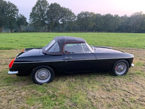 1970 MGB Roadster In vendita (immagine 5 di 85)