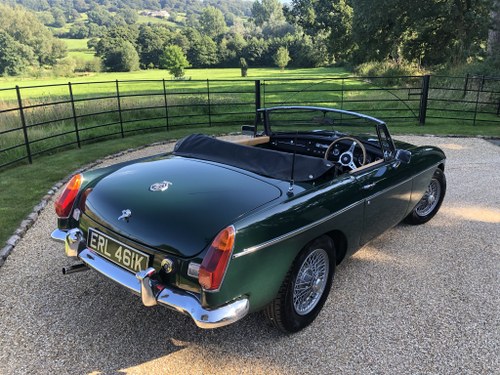 1971 MGB Roadster zum Verkauf (Bild 3 von 82)