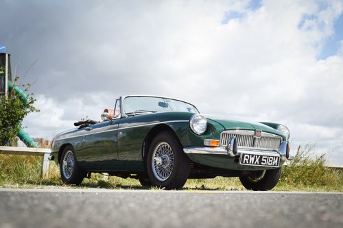 1974 MG B Roadster For Sale (picture 5 of 161)