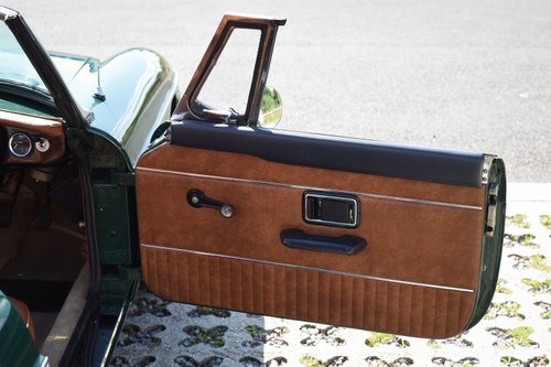 1974 MG B Roadster For Sale (picture 34 of 161)