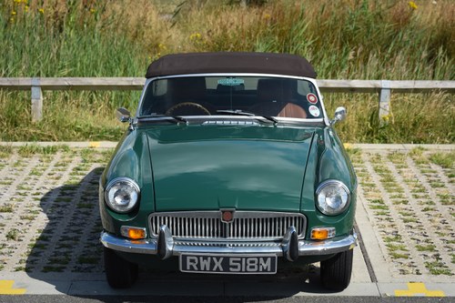 1974 MG B Roadster For Sale (picture 20 of 161)
