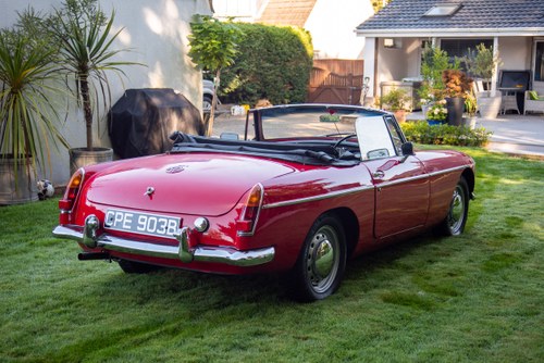 1964 MG B zum Verkauf (Bild 24 von 213)