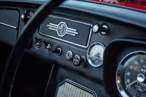 1964 MG B zum Verkauf (Bild 85 von 213)