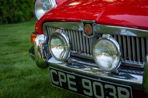 1964 MG B zum Verkauf (Bild 101 von 213)
