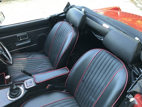 1974 MGB Te koop (foto 17 van 79)