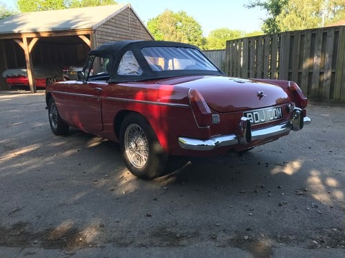 1974 MGB Te koop (foto 8 van 79)