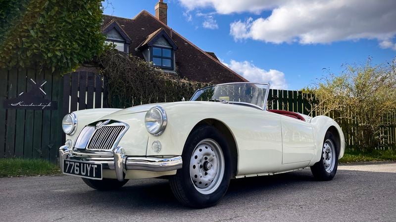 1956 MGA Roadster For Sale (picture 1 of 175)