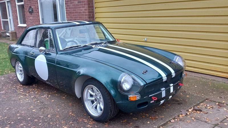 1981 MGB GT Race Car For Sale (picture 1 of 71)
