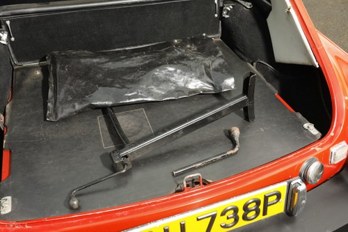 1976 MGB GT V8 For Sale (picture 107 of 194)