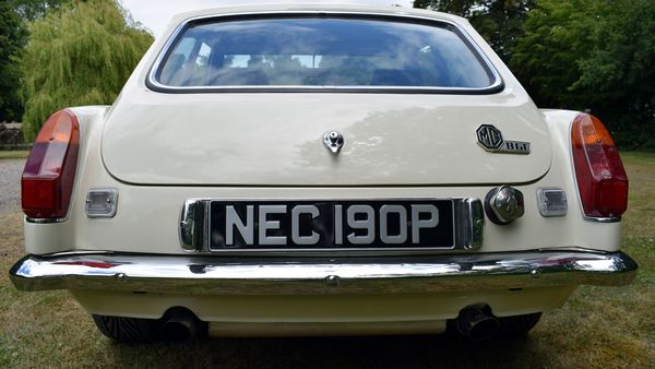 1976 MGB GTV8 For Sale (picture :index of 60)