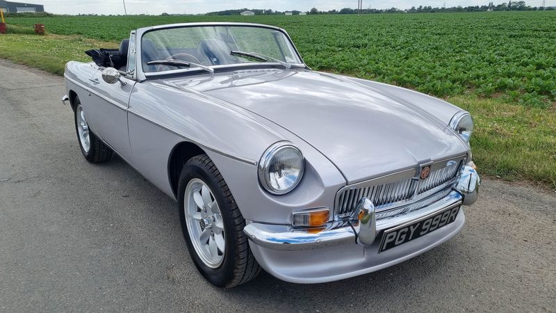 1976 MGB V8 Roadster For Sale (picture 1 of 87)