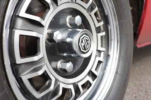 NO RESERVE - 1974 MGB GT V8 (ADO 75 development car) zum Verkauf (Bild 120 von 244)