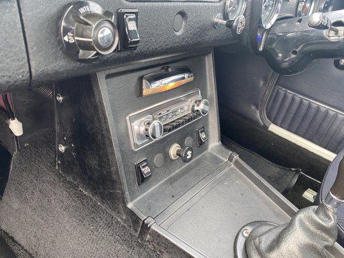 NO RESERVE - 1974 MGB GT V8 (ADO 75 development car) zum Verkauf (Bild 36 von 244)