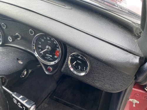 NO RESERVE - 1974 MGB GT V8 (ADO 75 development car) zum Verkauf (Bild 27 von 244)