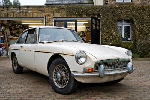 NO RESERVE - 1966 MGB GT à vendre (picture 1 of 167)