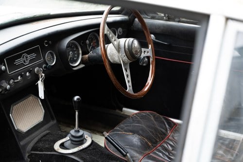 NO RESERVE - 1966 MGB GT à vendre (picture 37 of 167)