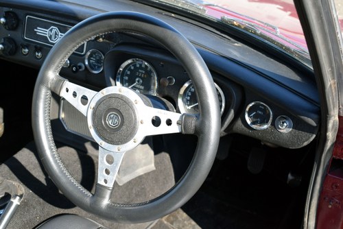NO RESERVE - 1971 MGB GT For Sale (picture 20 of 79)