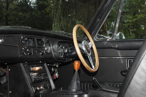 1974 MG B GT 1950cc MGB En venta (imagen 77 de 148)