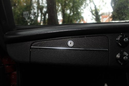 1974 MG B GT 1950cc MGB En venta (imagen 32 de 148)