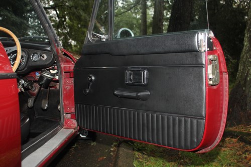 1974 MG B GT 1950cc MGB En venta (imagen 47 de 148)