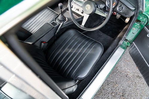 1975 MG B GT Jubilee Edition En venta (imagen 27 de 119)