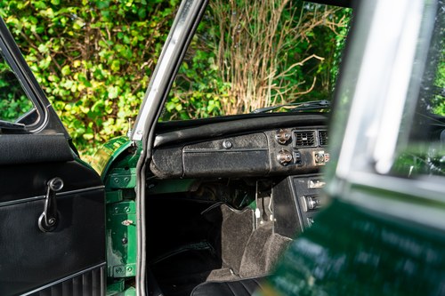 1975 MG B GT Jubilee Edition En venta (imagen 25 de 119)