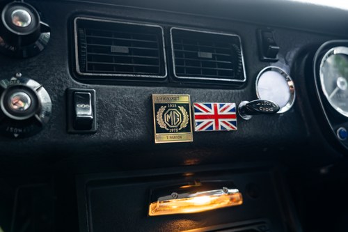 1975 MG B GT Jubilee Edition En venta (imagen 24 de 119)