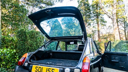 NO RESERVE - 1977 MGB GT In vendita (immagine 57 di 189)