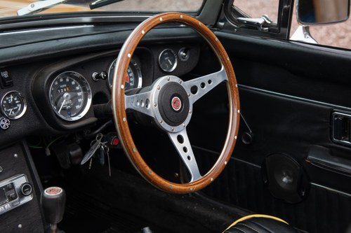 1973 MGB Roadster zum Verkauf (Bild 24 von 235)